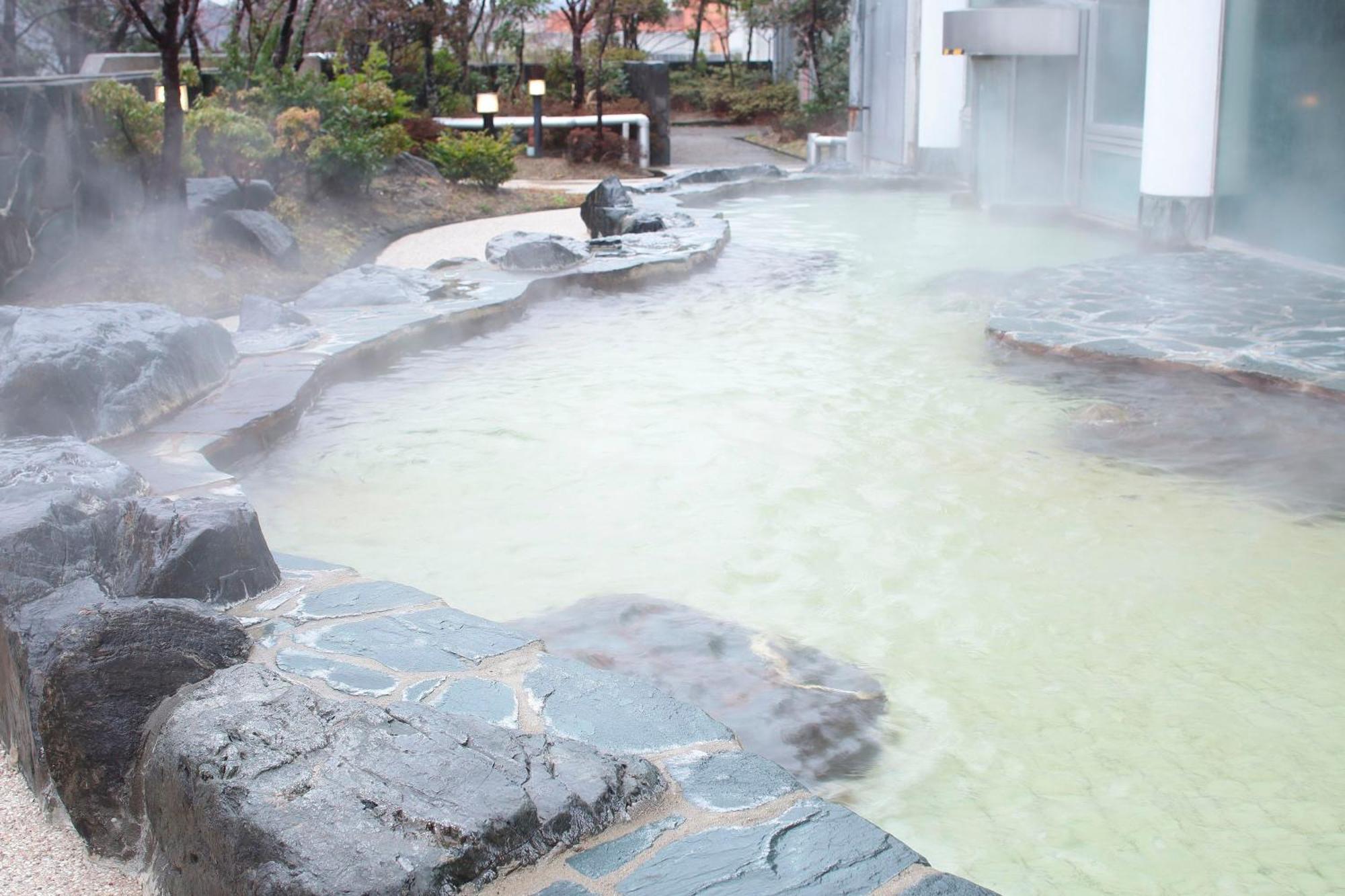 Spa Resort Hawaiians Monolith Tower Iwaki  Exterior photo