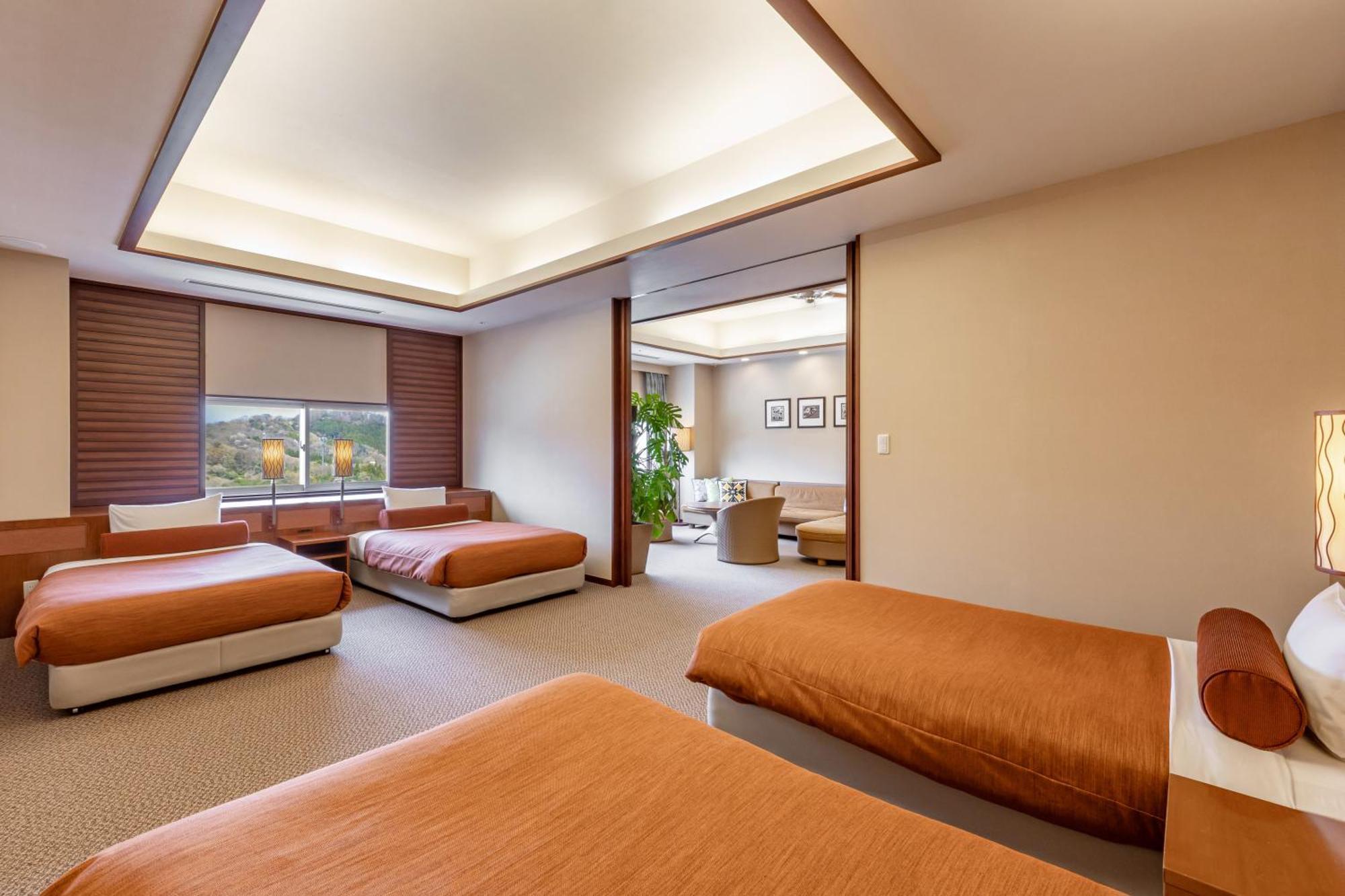 Spa Resort Hawaiians Monolith Tower Iwaki  Exterior photo