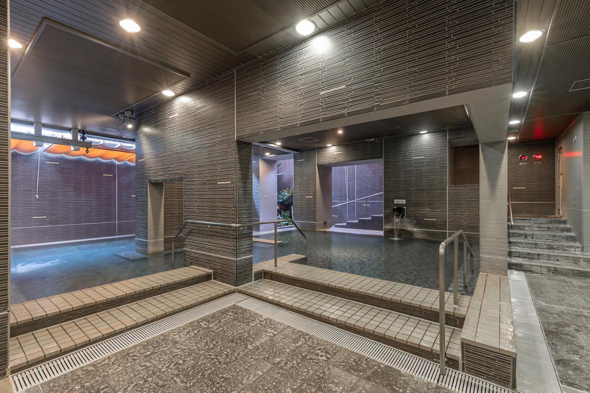 Spa Resort Hawaiians Monolith Tower Iwaki  Exterior photo