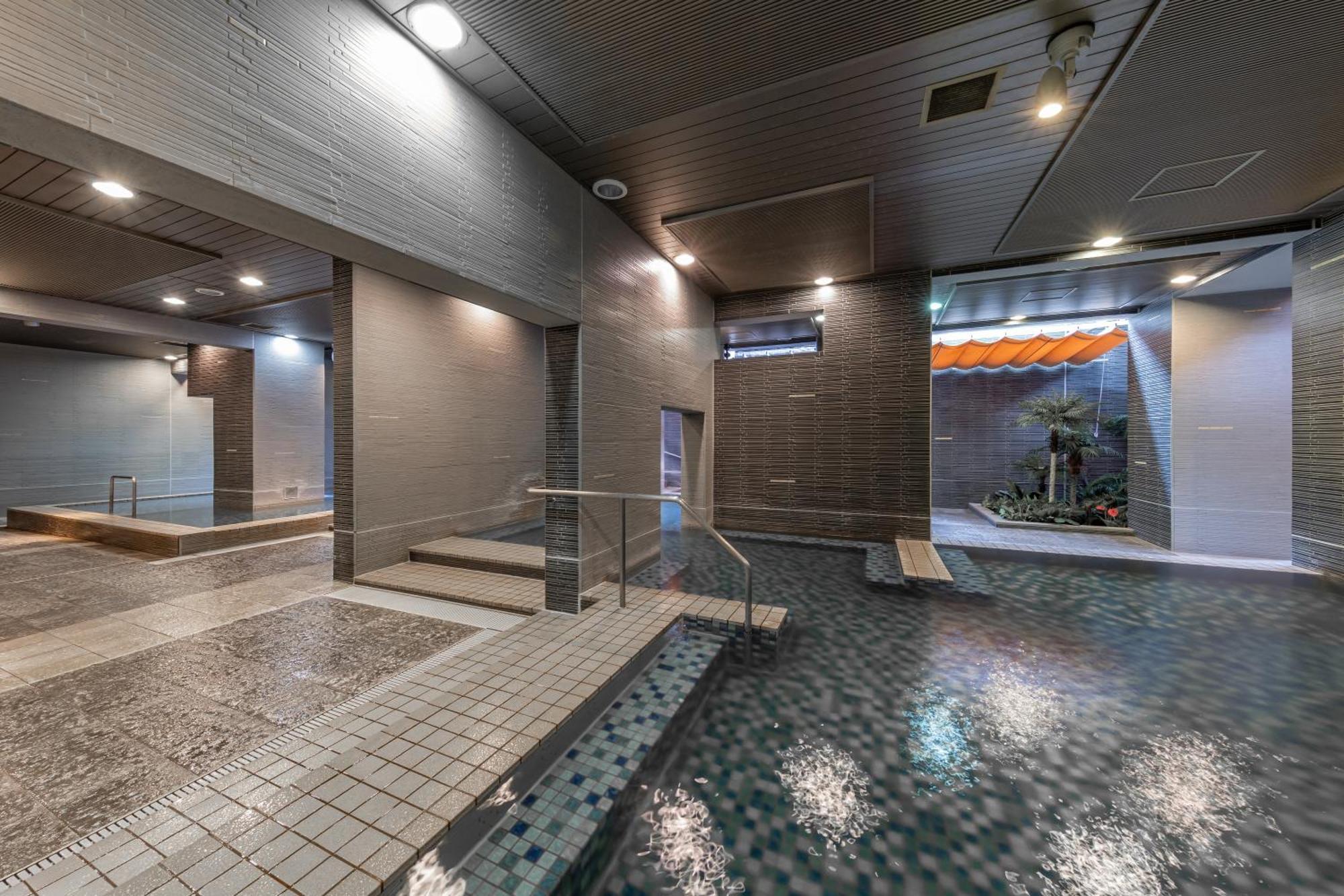 Spa Resort Hawaiians Monolith Tower Iwaki  Exterior photo
